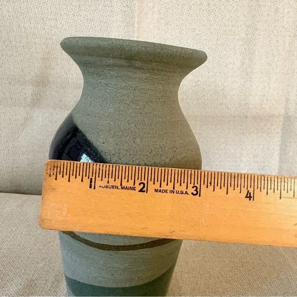 Vintage Handmade Dominican Republic Studio Pottery Vase Stoneware